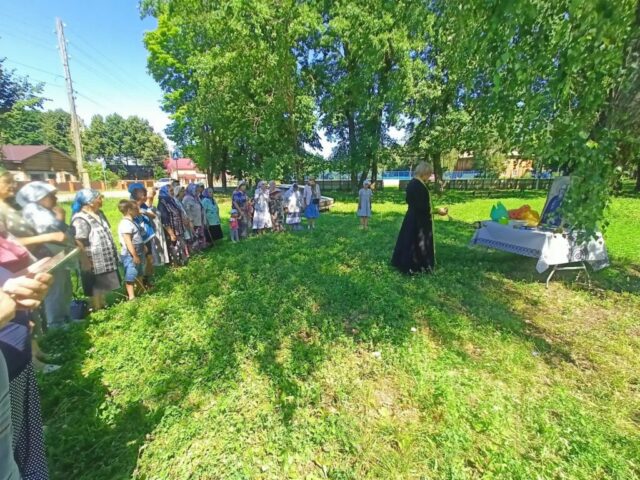 Праздничное богослужение в храме прп. Сергия Радонежского пос. Масловский