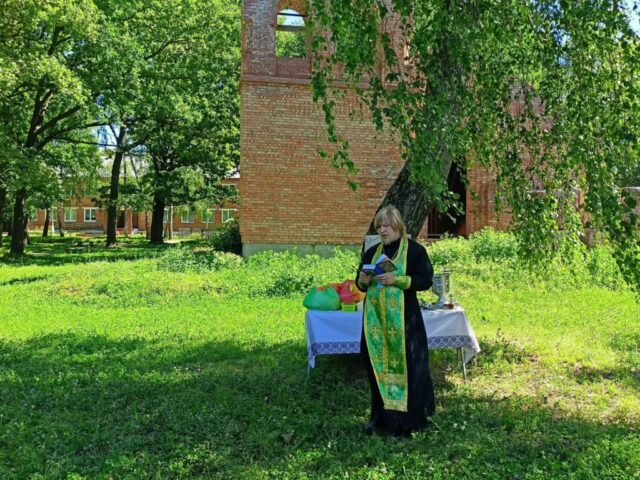 Праздничное богослужение в храме прп. Сергия Радонежского пос. Масловский