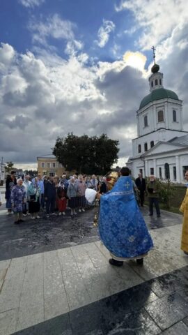 Праздничное богослужение в Троицком храме г. Зарайска