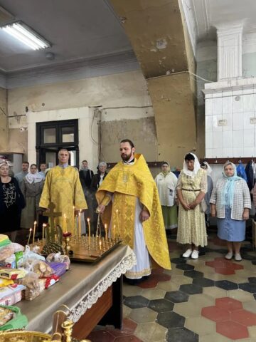 Праздничное богослужение в Троицком храме г. Зарайска