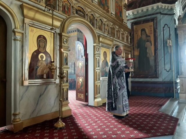 Божественная литургия в Зарайском кремле